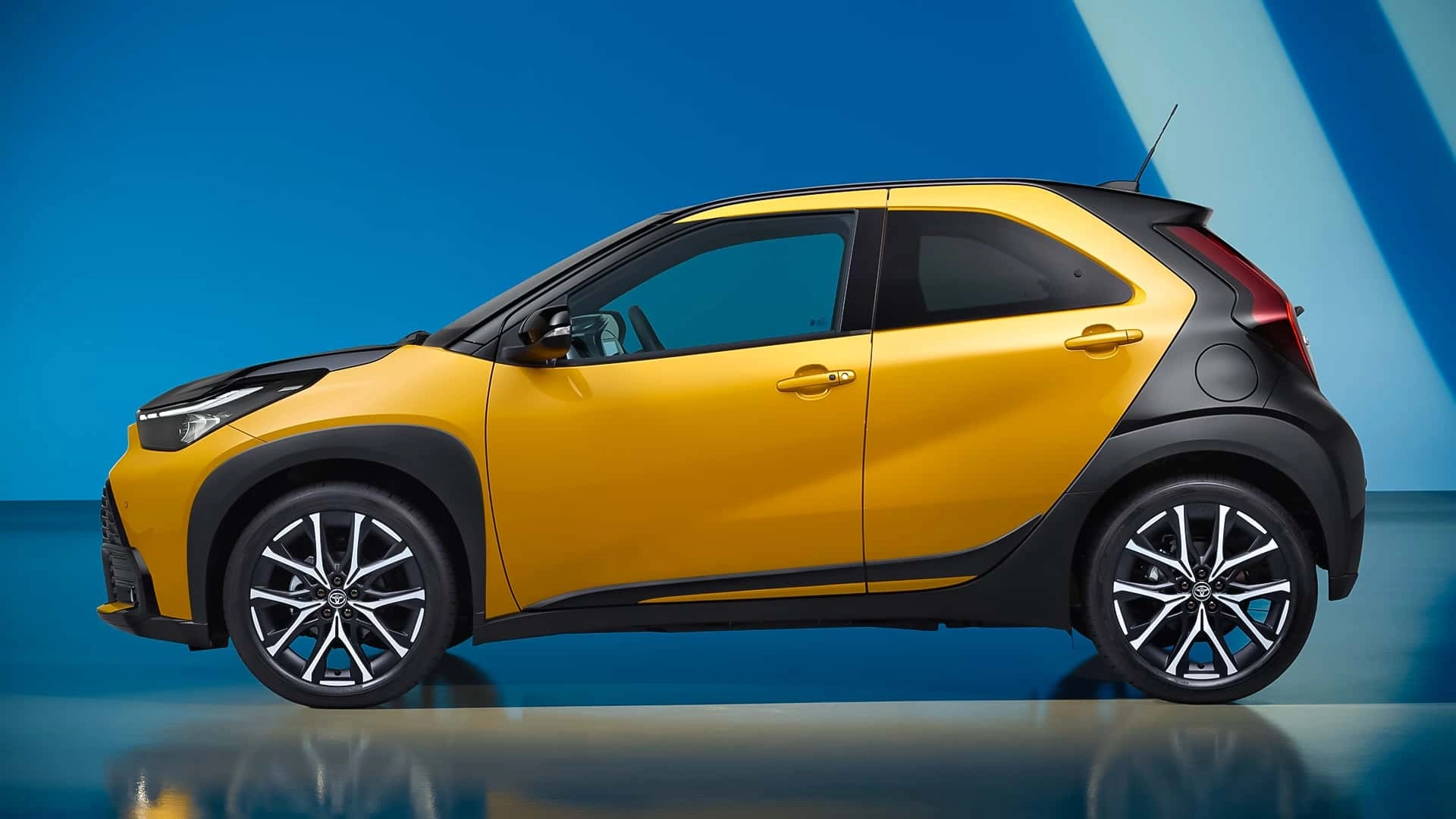 Toyota aygo x 2025 (1)